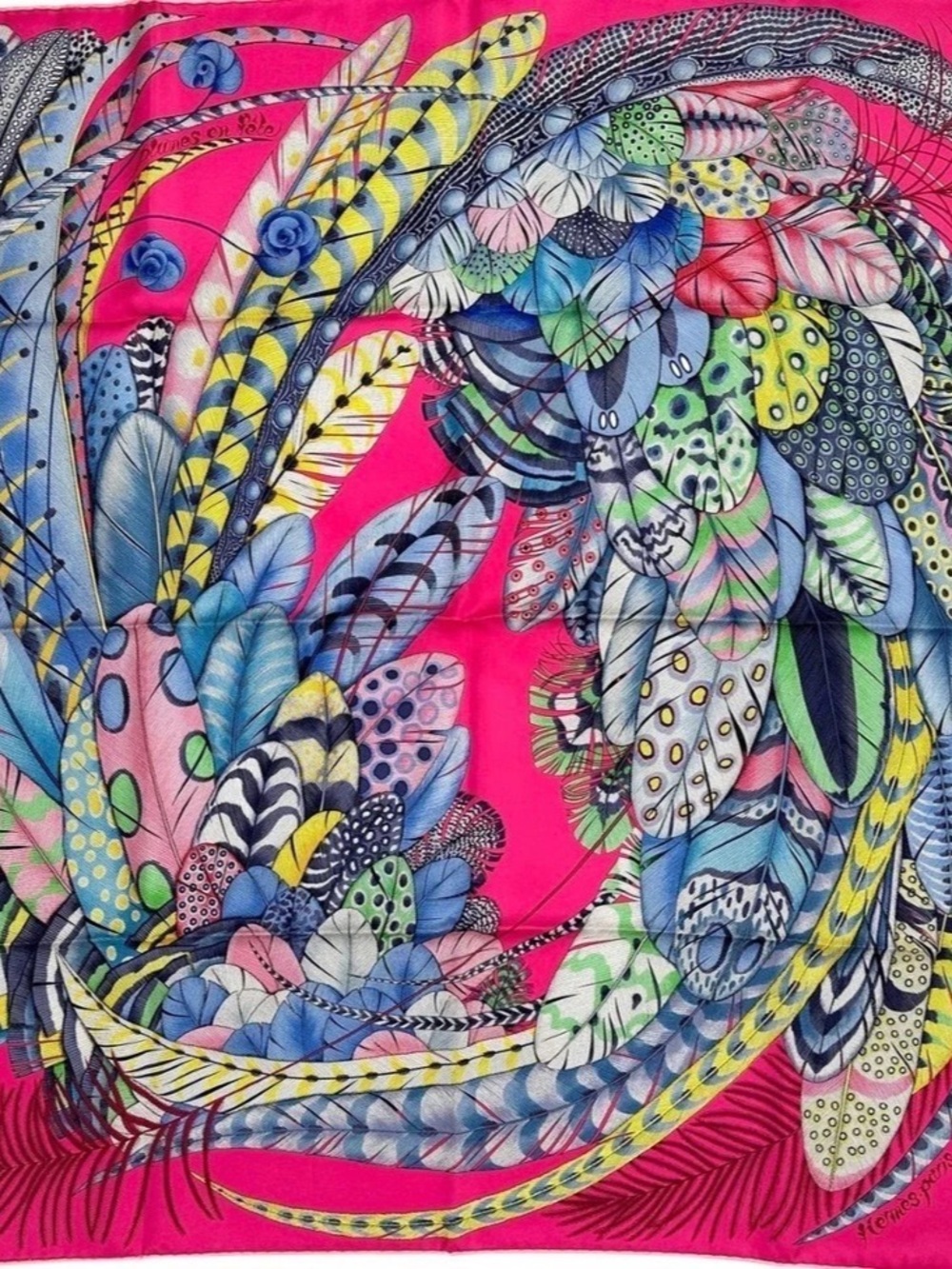 NWT HERMÈS Plumes en Fête 90 Silk Scarf Aline Honoré Fuchsia Multicolor